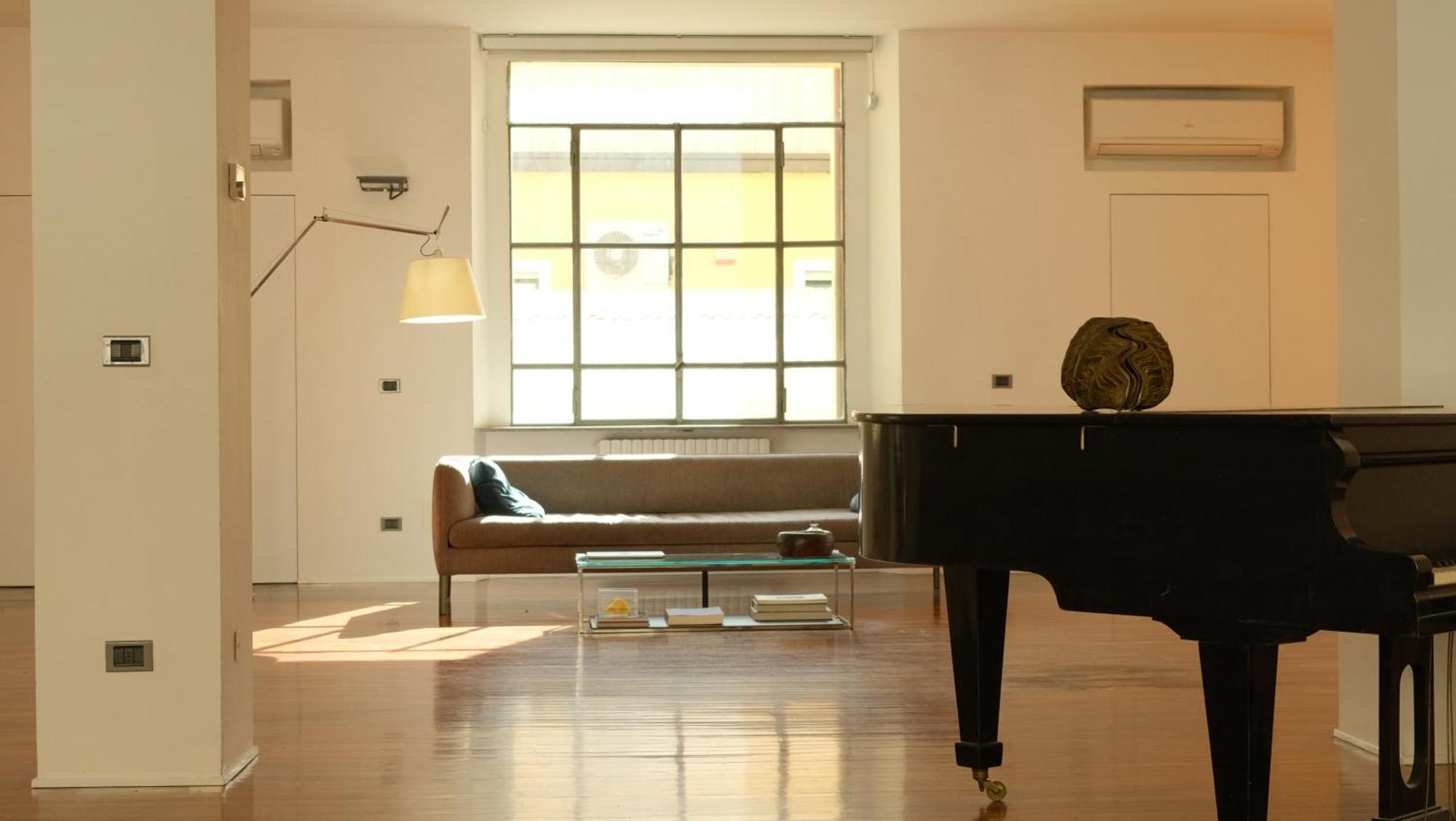 Loft Tortona Design District 450 Square Meters * Mailand